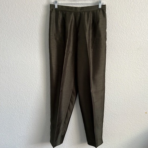 MHM Melissa Harper Women’s Vintage Green Pantsuit - Picture 6 of 12